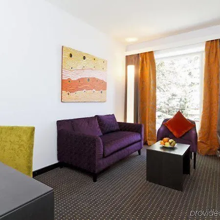 The Excelsior מלון 4*