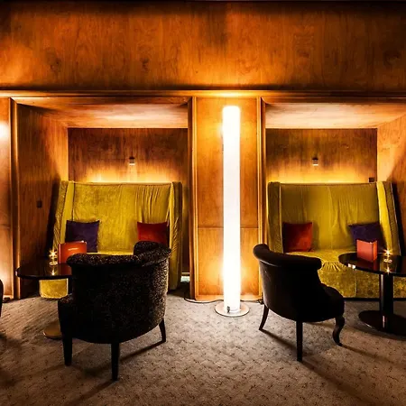 The Excelsior 4* ארוזה