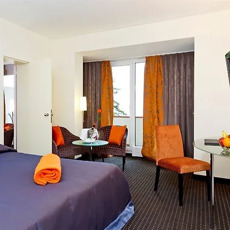 Ξενοδοχείο The Excelsior 4*