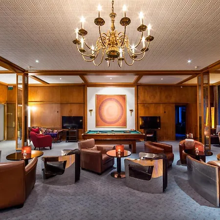 Ξενοδοχείο The Excelsior 4*